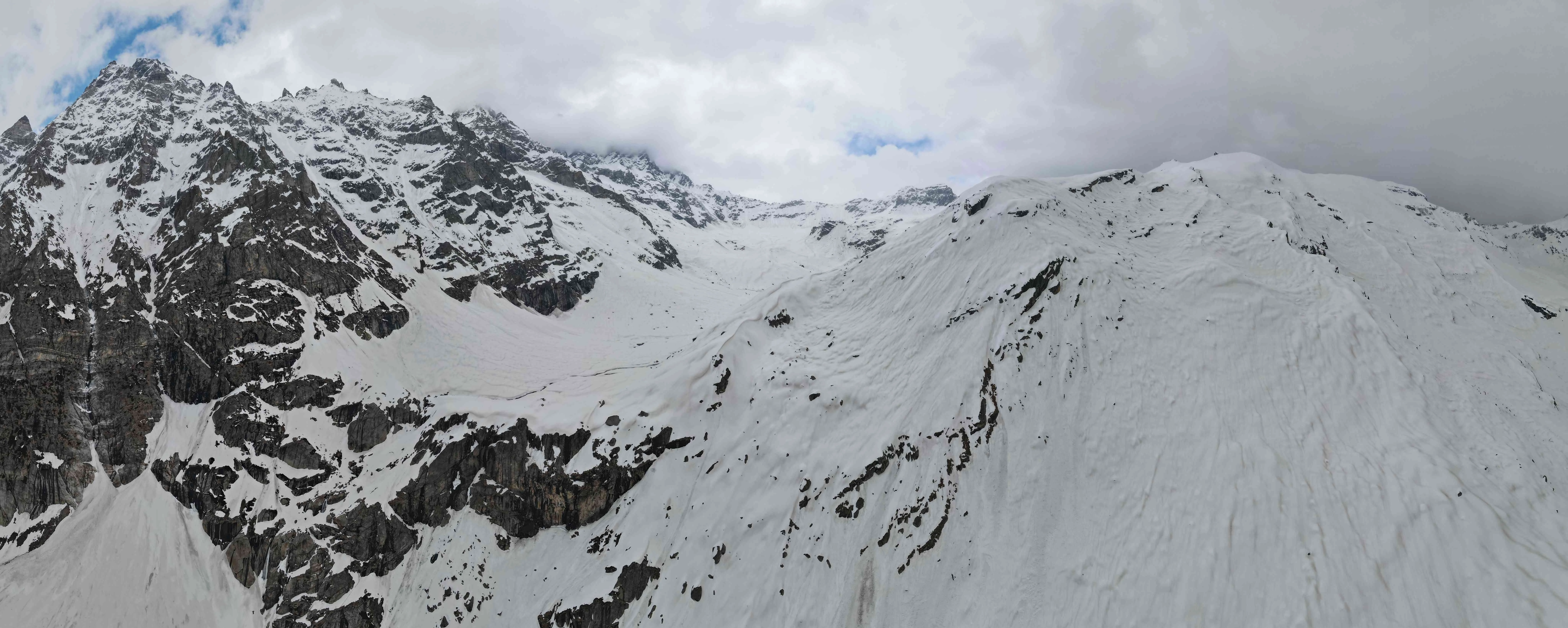 Expedition: Mt Yunam peak